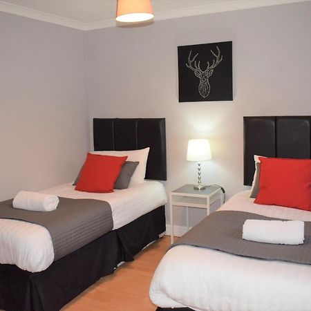 Kelpies Serviced Apartments- Campbell Pumpherston Esterno foto