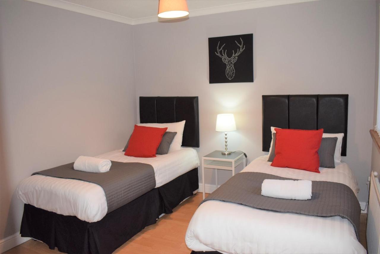 Kelpies Serviced Apartments- Campbell Pumpherston Esterno foto